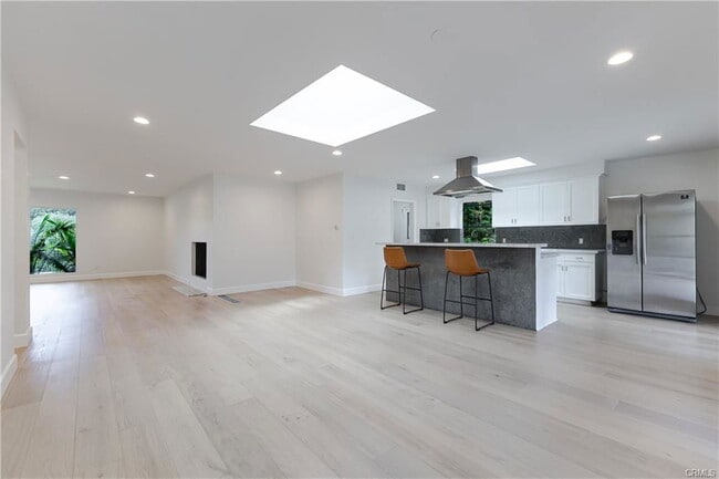 Building Photo - 11500 Dona Cecilia Dr