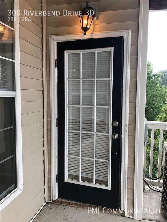 Building Photo - [Leasing Only] 2 Bed / 2 Bath Condo (Avail...