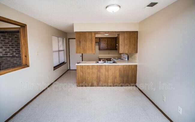 Foto del edificio - 15 Wagnon Dr