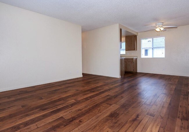 Building Photo - Greenfield Esates - El Cajon