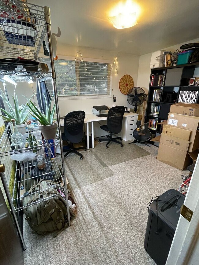 Foto del edificio - 2 Bed 1 Bath Orem Apartment by Orem Library