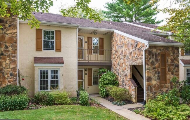 Home - 283 Valley Stream Ln