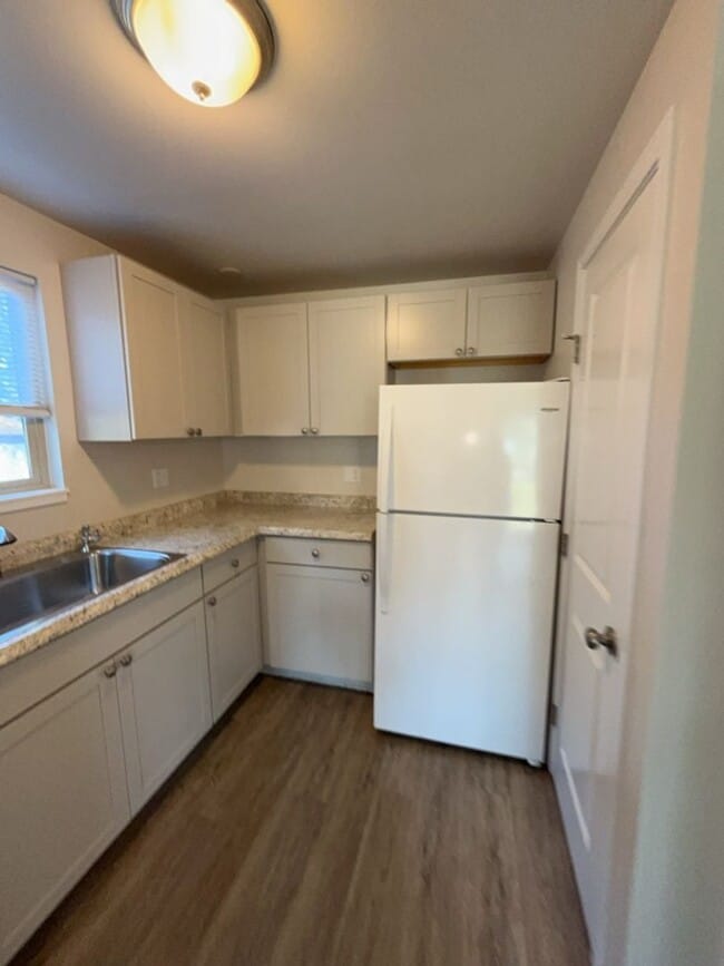 Building Photo - 2319 Wilson Ave