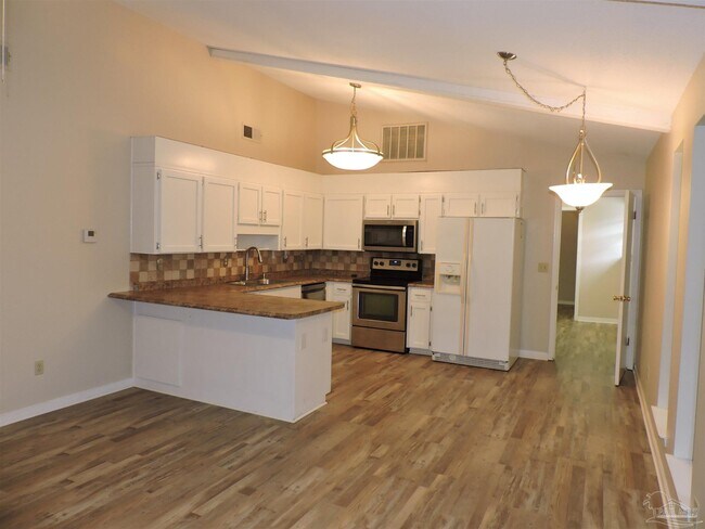 Building Photo - 3206 Raines St