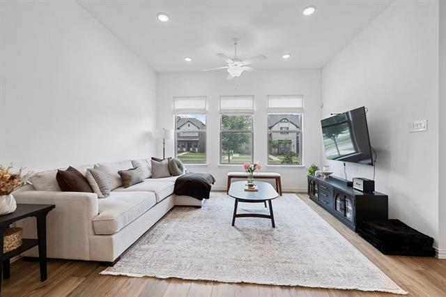 Building Photo - 6435 Baritone Ct
