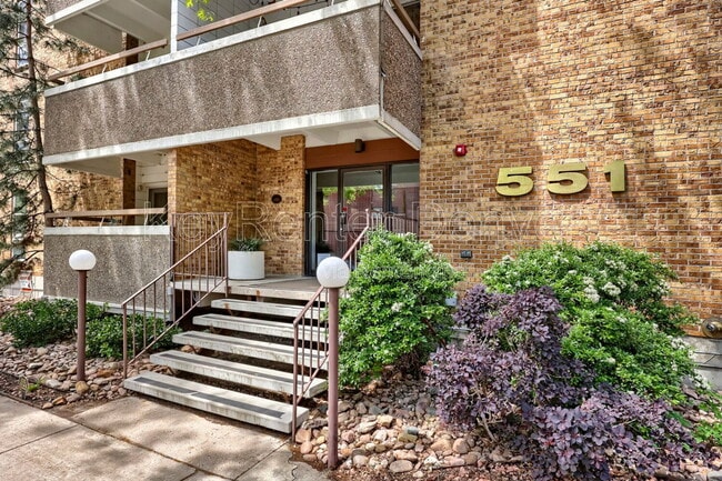 Photo - 551 N Pearl St Apartment