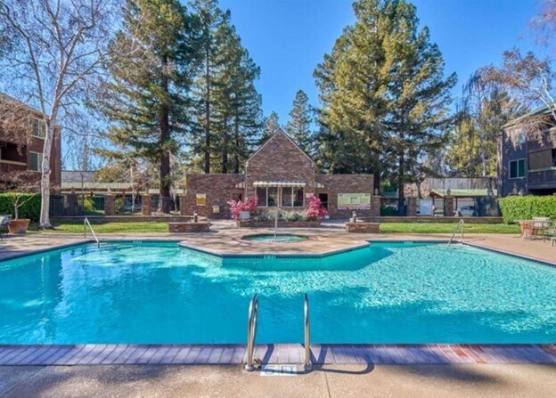 Building Photo - 1205 Yarwood Ct