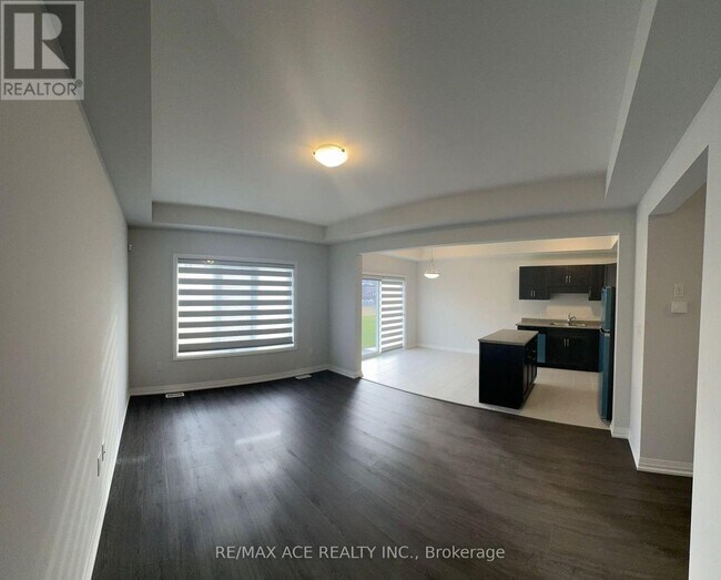 Photo du bâtiment - 132 Alicia Cres