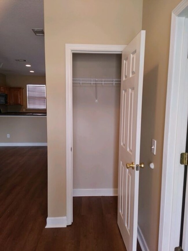 Building Photo - Spacious 4-Bedroom Home - Available for Rent!