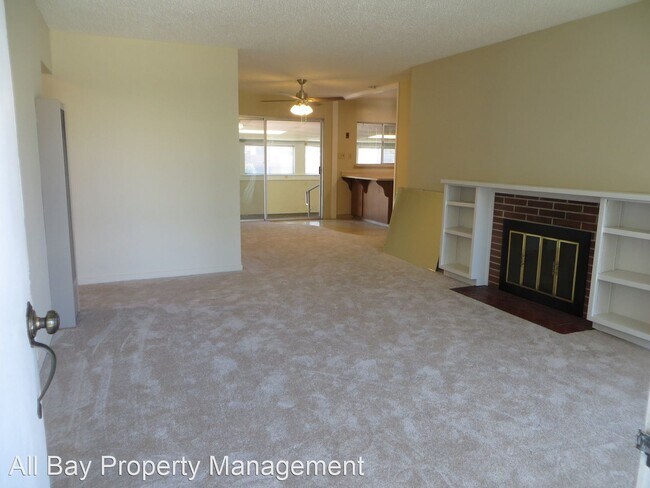 Foto del edificio - 3 br, 2 bath House - 169 Newton St.