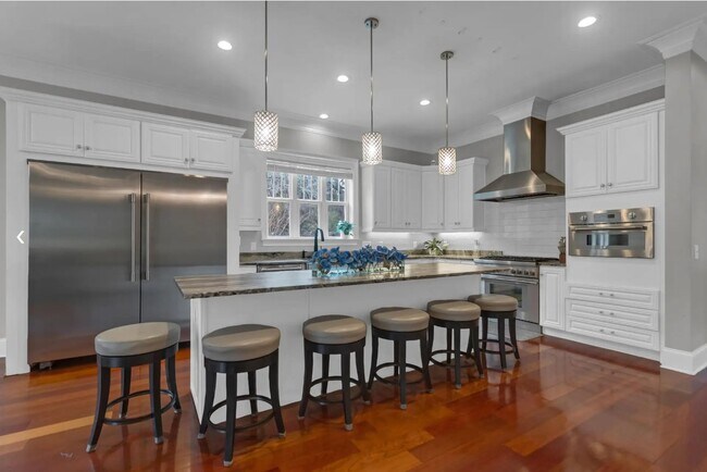 Foto del edificio - 4779 Holbird St