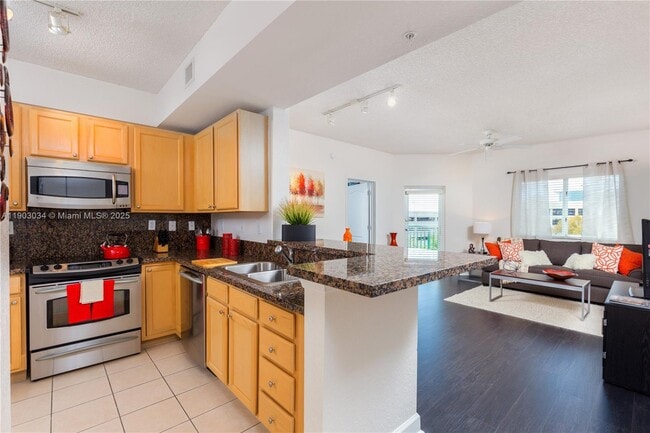 Foto del edificio - 6001 SW 70th St