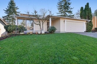 Building Photo - 17007 NE 38th Pl