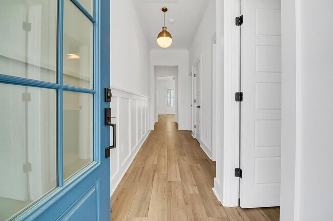 Building Photo - 502 Sound Dr
