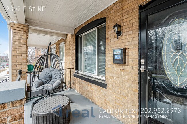 Foto del edificio - 2302 E St NE