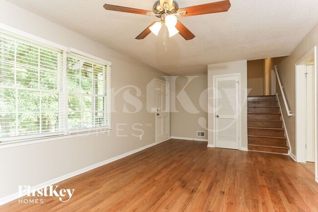 Foto del edificio - 2108 Harold Ln SE