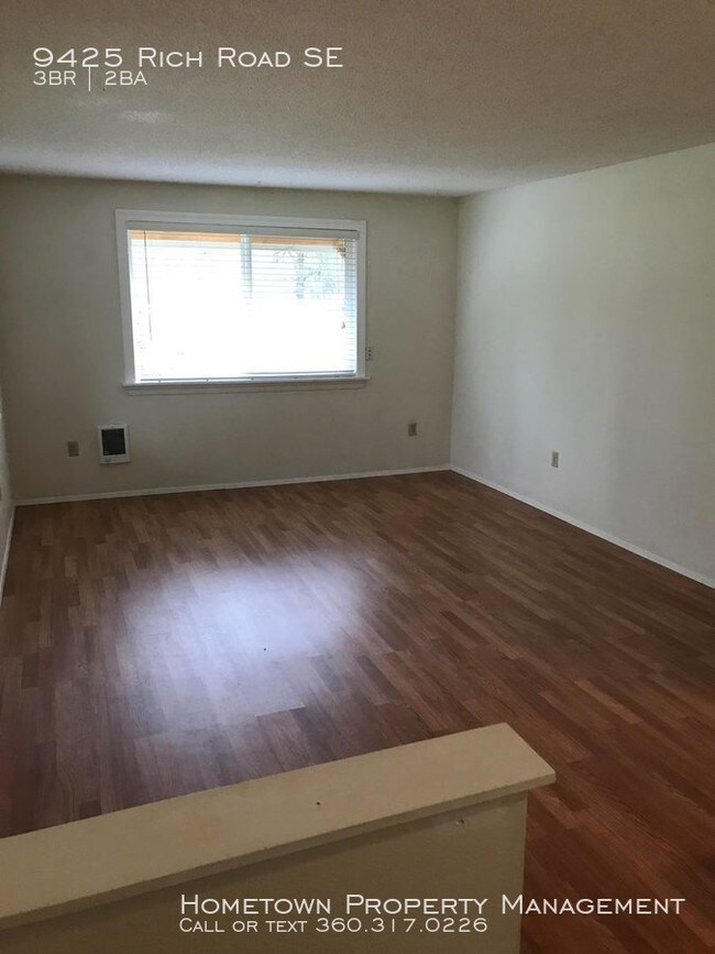 Building Photo - 3 Bedroom Rambler in East Olympia!