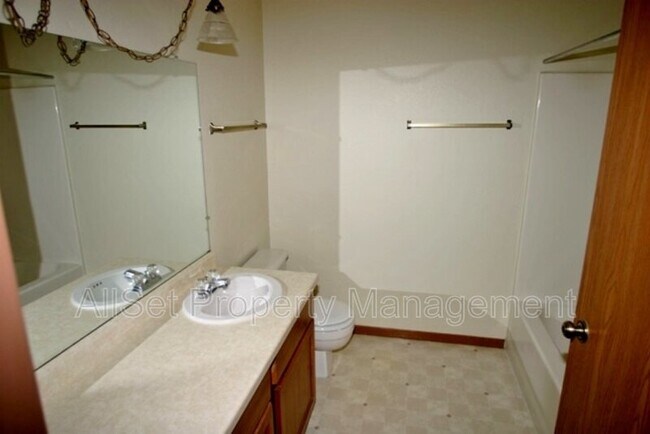 Foto del edificio - 2443 S 43rd St