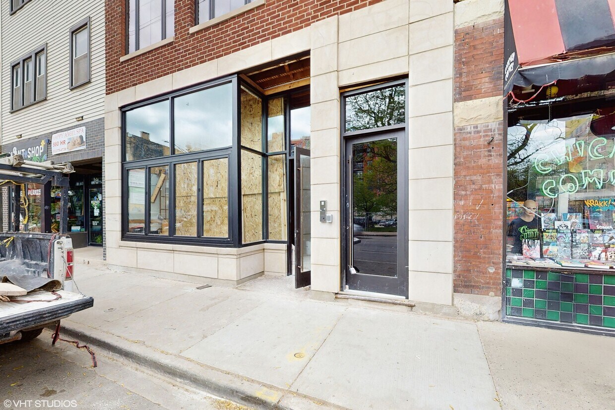Foto principal - 3242 N Clark St
