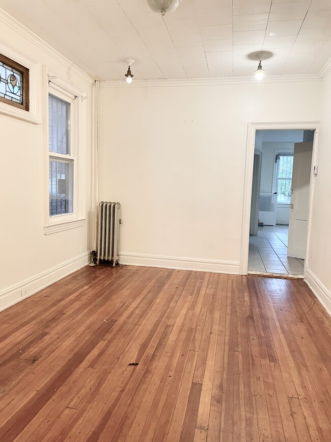 Building Photo - 62 Bostwick Ave