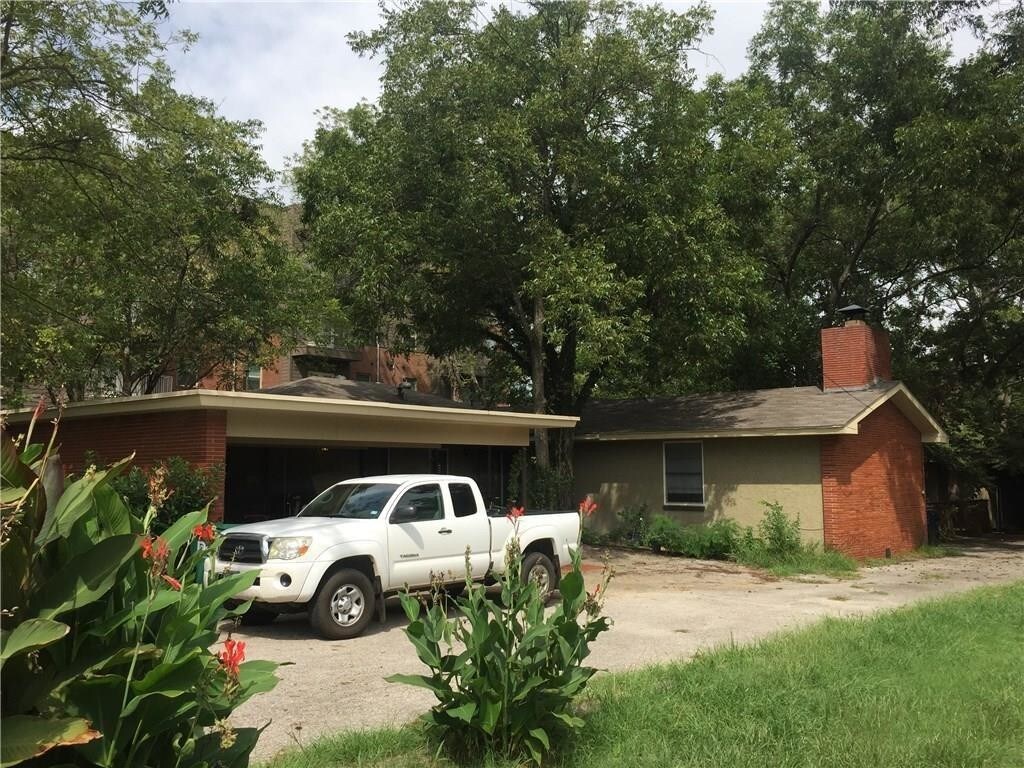 Primary Photo - 1604 N Ruddell St
