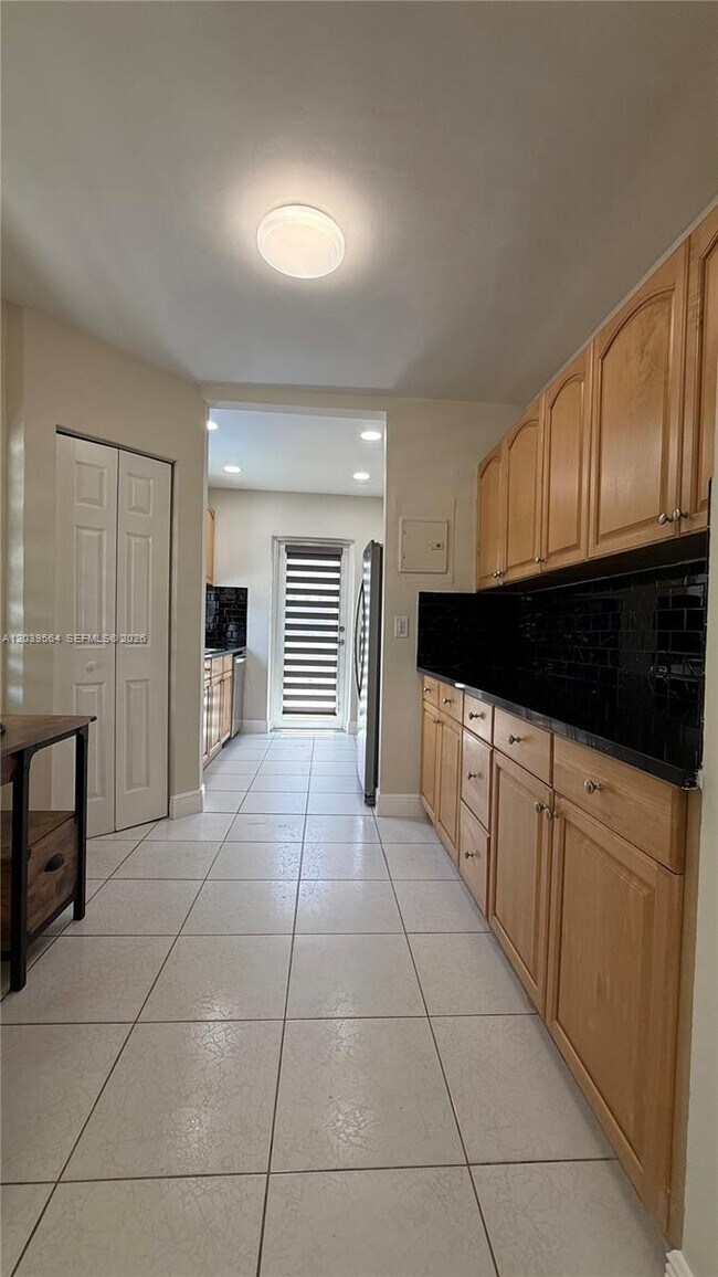 Foto del edificio - 1380 SW 20th St