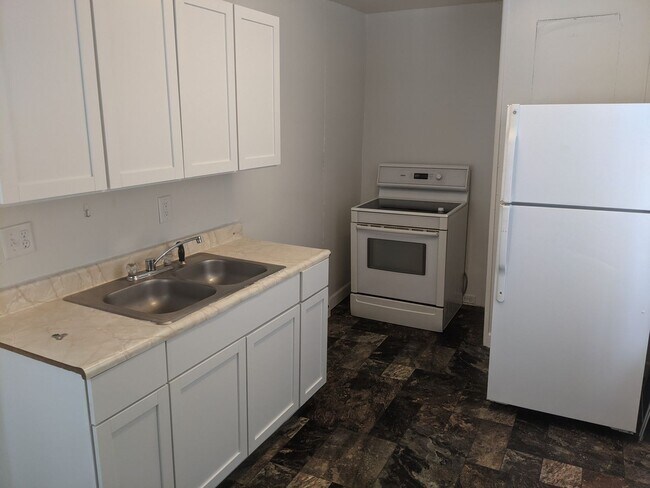 Building Photo - 919 Washington Street