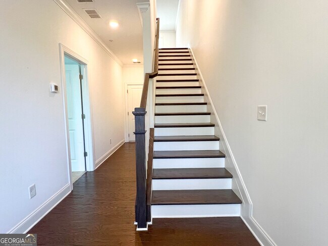 Foto del edificio - 6605 Beacon Dr
