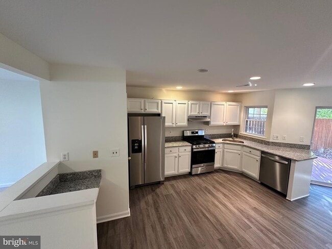 Building Photo - 43539 Kiplington Square