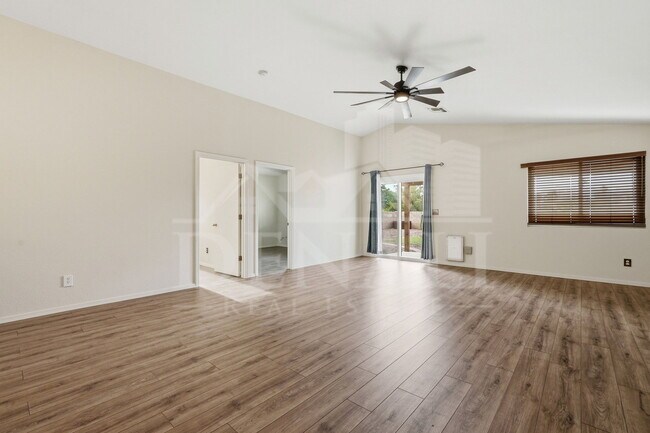 Building Photo - 9699 E Vendela St