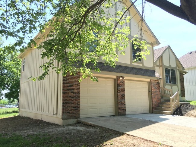 Building Photo - 15209 W 125th St