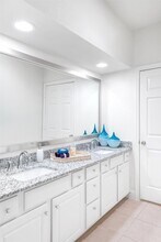 Building Photo - 320 Jackson Hill St