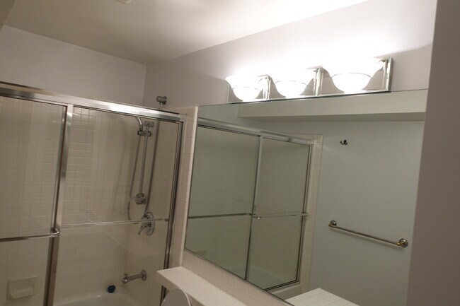 Bathroom with excellent lighting - 111 Chestnut St