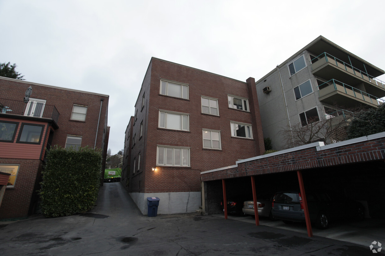 Building Photo - Fraces Court