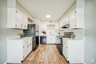 Building Photo - Roban Apartments