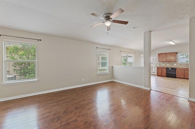 Foto del edificio - 410 Brazoria Trail