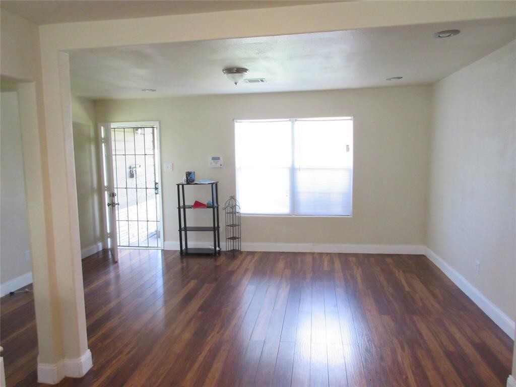 Building Photo - 10601 Murr Way