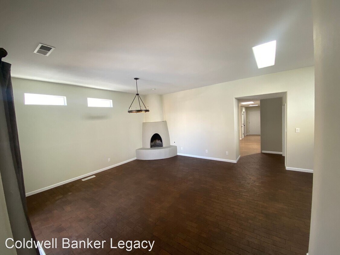 Primary Photo - 3 br, 2 bath House - 11100 Academy Ridge NE