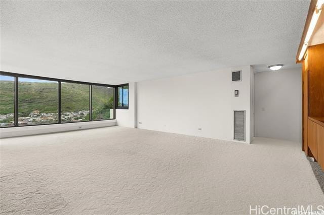 Building Photo - 250 Kawaihae St