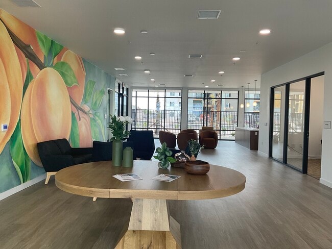 Peachtree Canyon Apartments