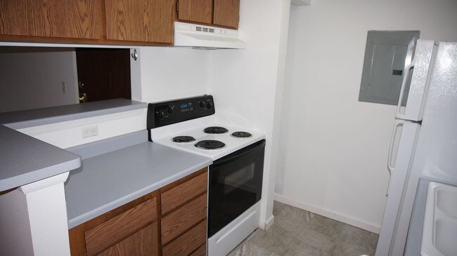 Building Photo - 1836 S Pitkin Cir
