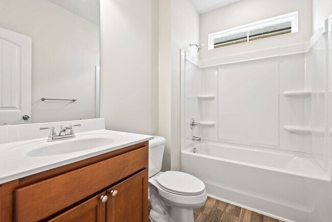 Foto del edificio - 519 Troy Dr