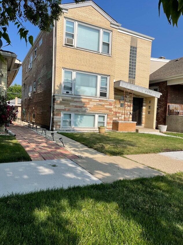 Front View - 6125 S Kilpatrick Ave