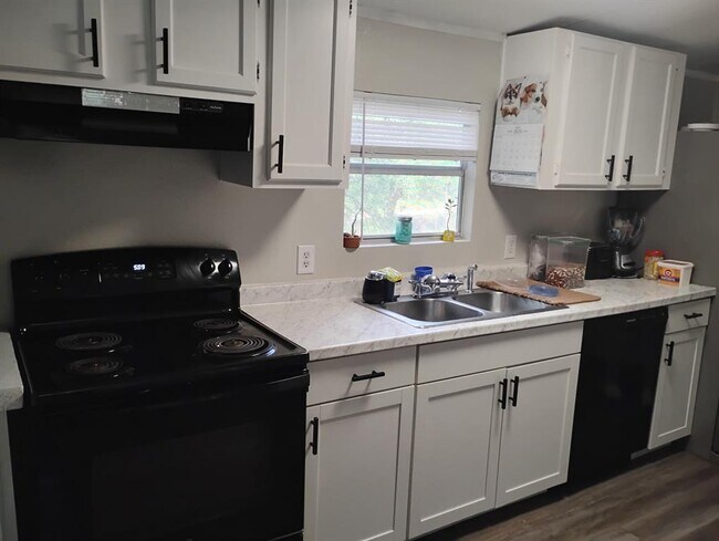 Foto del edificio - 750 Oak Meadows