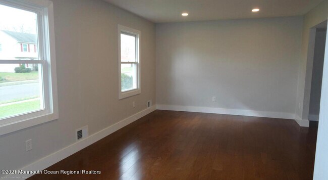 Foto del edificio - 2300 Oak Knoll Dr