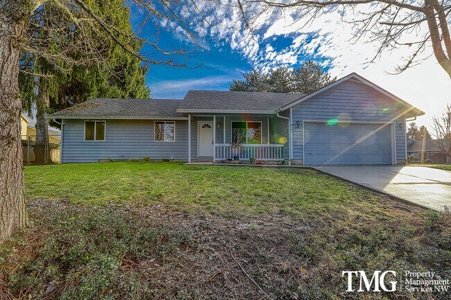 Building Photo - Corner Lot 3 Bedroom 2 Bath Ranch Style Home!