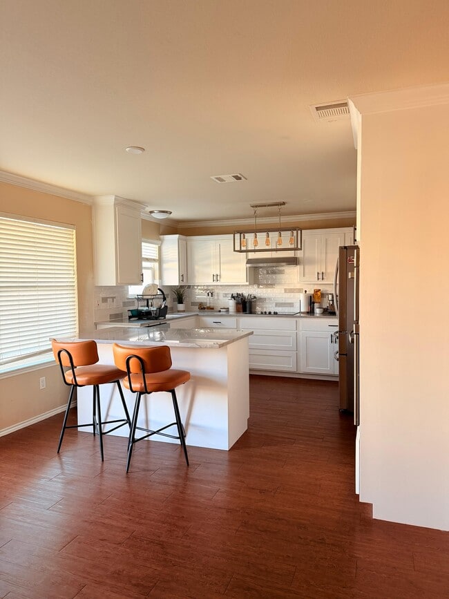 Foto del edificio - 4609 Lookout Mountain Ln