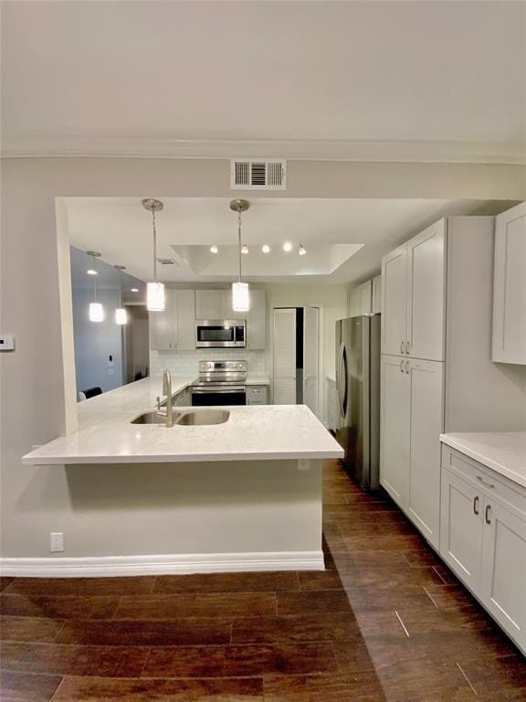 Building Photo - 233 Litchfield Ln