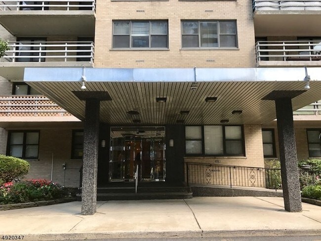 Foto del edificio - 201 St Pauls Ave