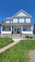 Building Photo - 268.5 E Main St